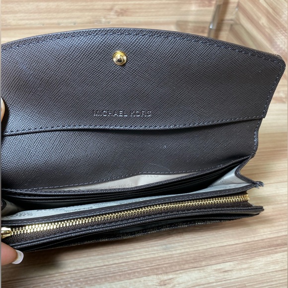 Michael Kors Jet Set Slim Flap Wallet in Brown Monogram PVC - Picture 7 of 9